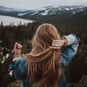 Meet your Posher, Carly